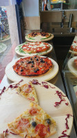 Pizzeria Bucaniere food