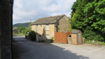 Robin Hood Inn, Rainow outside