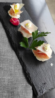 Yimo Sushi food