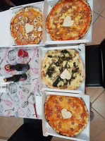 La Magiada Pizzeria Delivery food