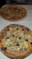 Pizzeria Miki food
