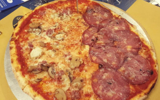 Pizzeria Mai Dire Pizza food