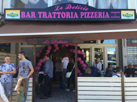 Le Delizie Trattoria Pizzeria food