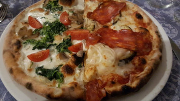 Il Rondò Antica Osteria Con Pizza E Scrocchia food
