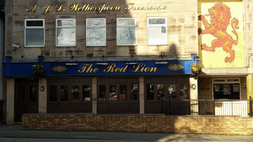 The Red Lion At Jd Wetherspoon food