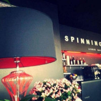 Spinning -risto-pizzeria food