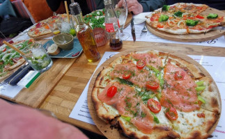 Pizza Atelier Trattoria food