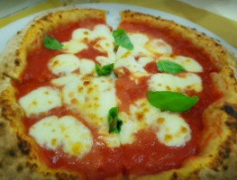 Pizza Gourmet Migliarina food