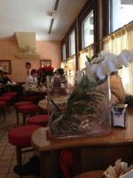 Cafe Campiglio inside