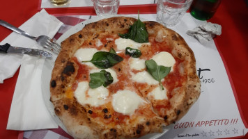 Pizz A' Street Di Luciano Sorbillo Vico Acitillo food
