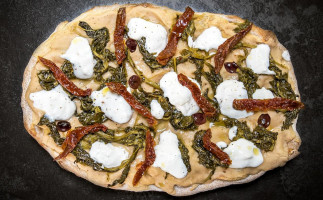 Pizzeria Lainate Pizza Mzmtr Cotta Su Pietra food