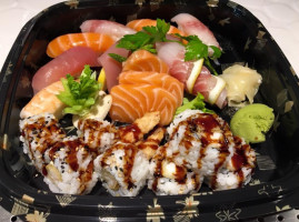 L'angolo Del Sushi food