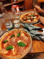 Oasi Pizza Di Asporto food