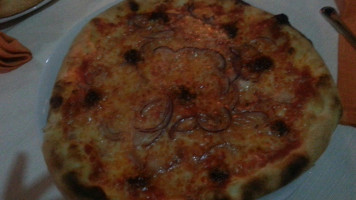 Central Pizzeria food