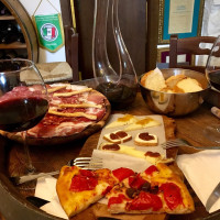 Trulli E Puglia Wine food