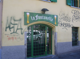La Fontanella outside