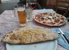 Pizzeria Passo Gobbera food