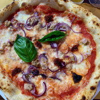L'antico Pozzo Pizzeria Rosticceria food