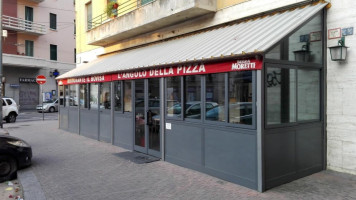 Angolo Della Pizza Bausan outside