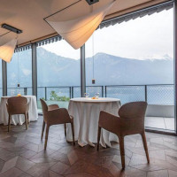 Senso Alfio Ghezzi Lake Garda inside