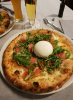 Romagnoli Pizzeria -forno A Legna food