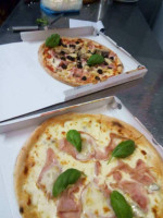 Pizzeria S.maria 2 Via Ampere 123 food