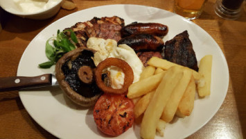 Royal Oak Beefeater Grill food