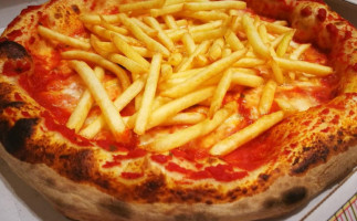 Mya Pizza Pizzeria food