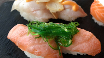 Ikuzo Sushi food