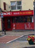 Apache Pizza Moville food