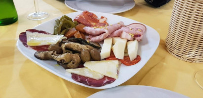 Villa Piera food