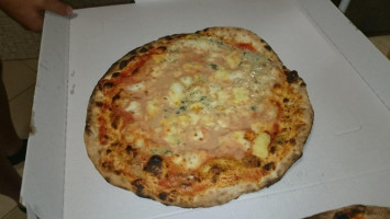 Leader Pizza Di D'errico Massimiliano inside