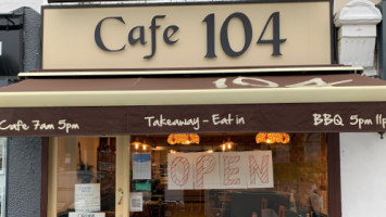 Cafe 104 food