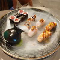 Koun Sushi Monopoli Sushi food