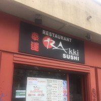 Rakki Sushi inside