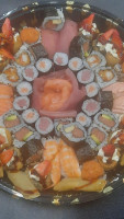 Poke'r Sushi food