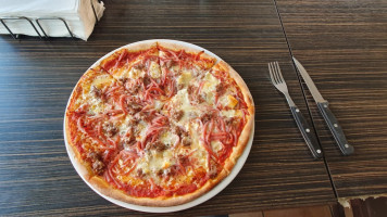 Milano Pizzabar food