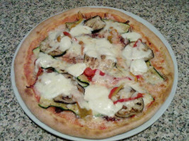 Pizzeria-kebab Calimero food