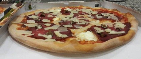 Centro Pizza D'asporto food