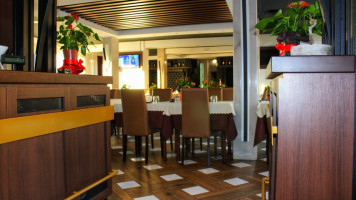 Brio Bar Ristorante Pizzeria inside