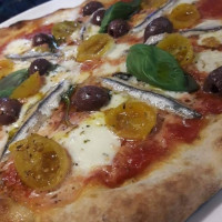 Original Pizza Palermo food