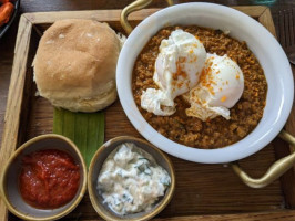 Dabbawalla Indian Kitchen food