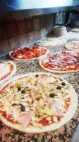 La Pizzeria Dei Portici food