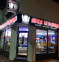 Abra Kebabra outside