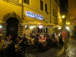 Antica Taverna inside