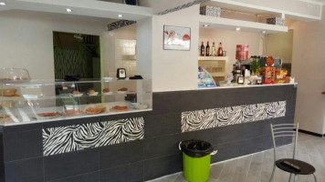 Pizzeria La Zebra A Pois 2 food