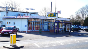 Deep Blue At Mother Kelly's (paulsgrove) outside