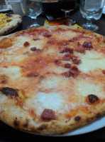 Pizzeria Antipasteria Giome food