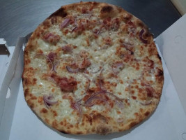 Pizza Flash Roma Ovest food