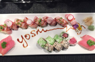 Yoshi Sushi food